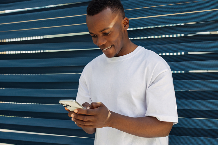 Man texts friends